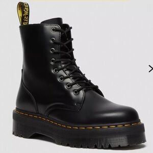 Dr. Martens Black Jadon Smooth Leather Platform Boot Sz US 6